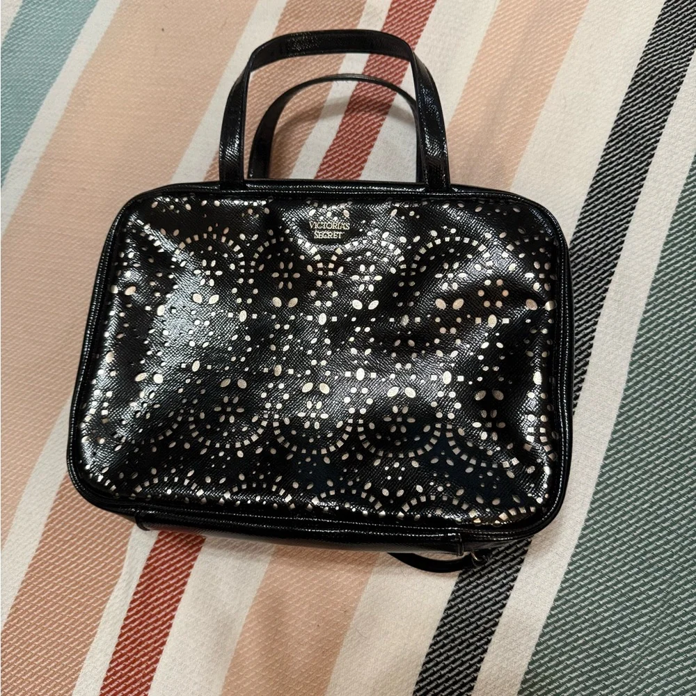 Bundle of 2 Travel Makeup Bags - Victoria’s Secret & Nudestix